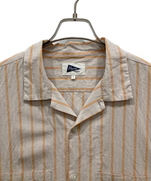 Pilgrim Surf+Supply（ピルグリム サーフサプライ）PILGRIM SURF+SUPPLY (ピルグリム サーフサプライ) 25SS Johnny Stripe Short Sleeve Shirt ベージュ サイズ:Lの古着・服飾アイテム