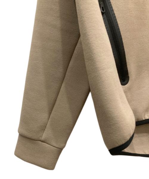 F.C.R.B.（エフシーレアルブリストル）F.C.R.B. (エフシーレアルブリストル) VENTILATION HOODIE ベージュ サイズ:SIZE XLの古着・服飾アイテム