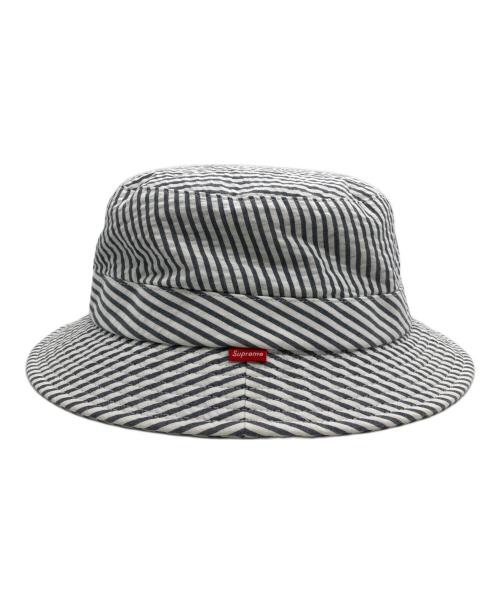 SUPREME（シュプリーム）Supreme (シュプリーム) BROOKS BROTHERS (ブルックスブラザーズ) Seersucker Bucket Hat ホワイト×グレーの古着・服飾アイテム