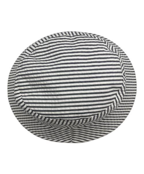 SUPREME（シュプリーム）Supreme (シュプリーム) BROOKS BROTHERS (ブルックスブラザーズ) Seersucker Bucket Hat ホワイト×グレーの古着・服飾アイテム