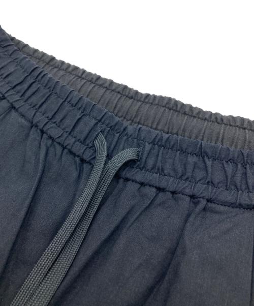 23区（ニジュウサンク）23区 (ニジュウサンク) リネンヴィスコースストレッチ ドロスト パンツ ネイビー サイズ:38の古着・服飾アイテム