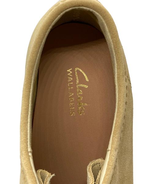 CLARKS（クラークス）CLARKS (クラークス) Wallaby Evo Waterproof ベージュ サイズ:26.5の古着・服飾アイテム