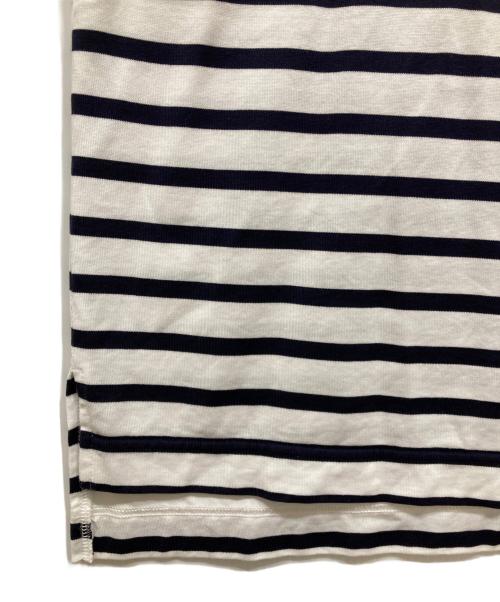 porter des boutons（ポルテデブトン）porter des boutons (ポルテデブトン) フリルカラーバスクシャツ ホワイト×ネイビー サイズ:-の古着・服飾アイテム