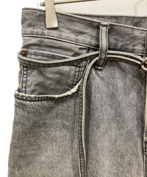 Acne studios（アクネ ストゥディオス）ACNE STUDIOS (アクネ ストゥディオス) Loose Fit Denim Short グレー サイズ:W28の古着・服飾アイテム