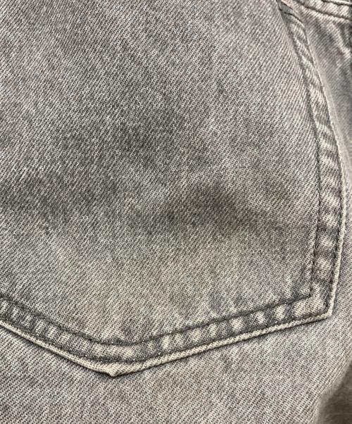 Acne studios（アクネ ストゥディオス）ACNE STUDIOS (アクネ ストゥディオス) Loose Fit Denim Short グレー サイズ:W28の古着・服飾アイテム