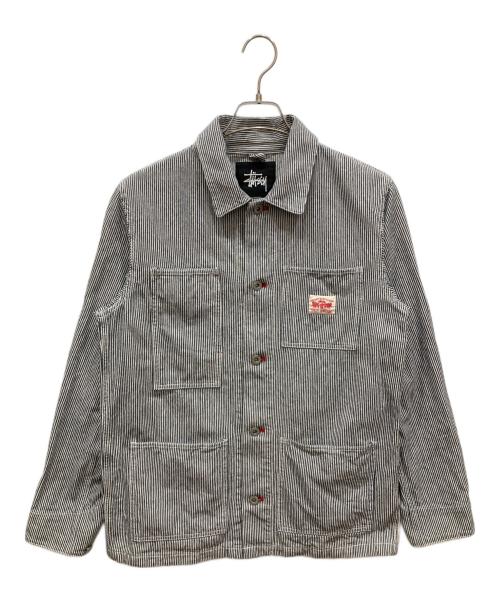 stussy（ステューシー）stussy (ステューシー) 両面刺繍 ヒッコリーストライプ カバーオール ホワイト サイズ:Sの古着・服飾アイテム