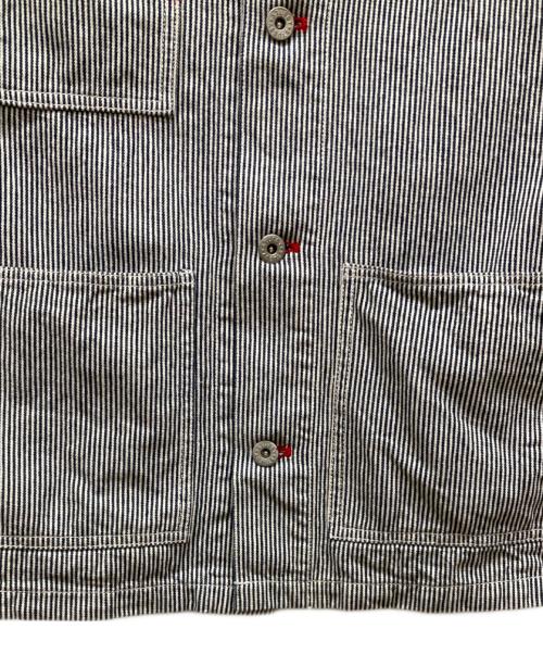 stussy（ステューシー）stussy (ステューシー) 両面刺繍 ヒッコリーストライプ カバーオール ホワイト サイズ:Sの古着・服飾アイテム