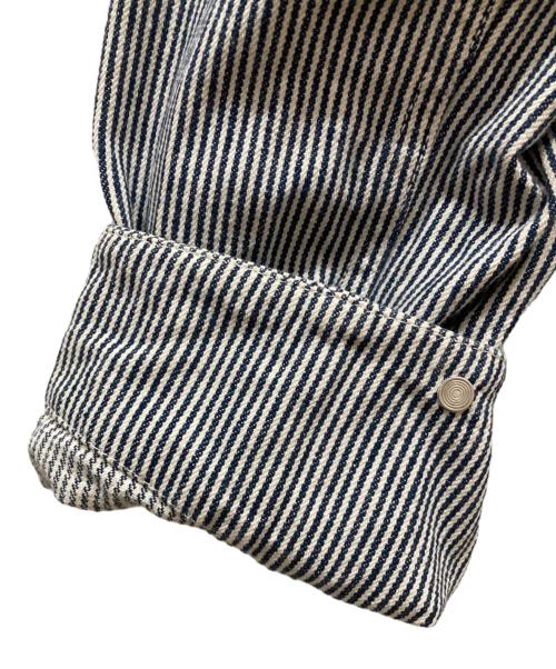 stussy（ステューシー）stussy (ステューシー) 両面刺繍 ヒッコリーストライプ カバーオール ホワイト サイズ:Sの古着・服飾アイテム