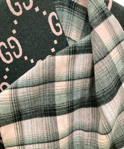 GUCCI（グッチ）GUCCI (グッチ) リバーシブル GGウール ケープ ポンチョ ブラック×ピンク サイズ:freeの古着・服飾アイテム