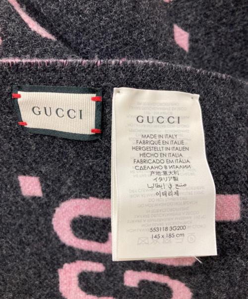 GUCCI（グッチ）GUCCI (グッチ) リバーシブル GGウール ケープ ポンチョ ブラック×ピンク サイズ:freeの古着・服飾アイテム