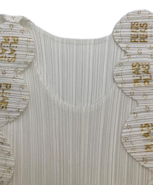 PLEATS PLEASE（プリーツプリーズ）PLEATS PLEASE (プリーツプリーズ) ノースリーブプリーツカットソー ホワイト サイズ:SIZE 3の古着・服飾アイテム