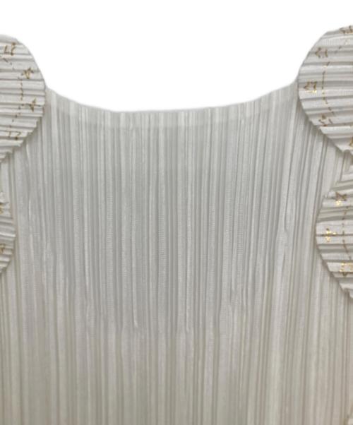 PLEATS PLEASE（プリーツプリーズ）PLEATS PLEASE (プリーツプリーズ) ノースリーブプリーツカットソー ホワイト サイズ:SIZE 3の古着・服飾アイテム