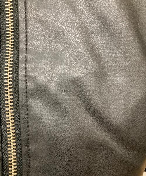 ALPHA INDUSTRIES（アルファインダストリーズ）ALPHA INDUSTRIES (アルファインダストリーズ) MA-1 フェイクレザージャケット ブラック×オレンジ サイズ:SIZE 02の古着・服飾アイテム