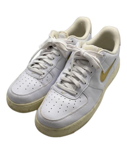 NIKE（ナイキ）NIKE (ナイキ) Air Force 1 07 LX ホワイト サイズ:27.5の古着・服飾アイテム