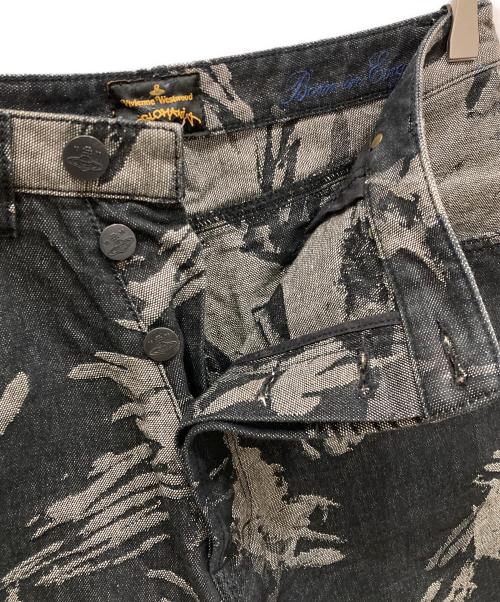 Vivienne Westwood ANGLOMANIA（ヴィヴィアンウエストウッドアングロマニア）VIVIENNE WESTWOOD ANGLOMANIA (ヴィヴィアンウエストウッドアングロマニア) SHADY ASYMMETRIC SHORTS ブラック サイズ:73.5cm (W29)の古着・服飾アイテム