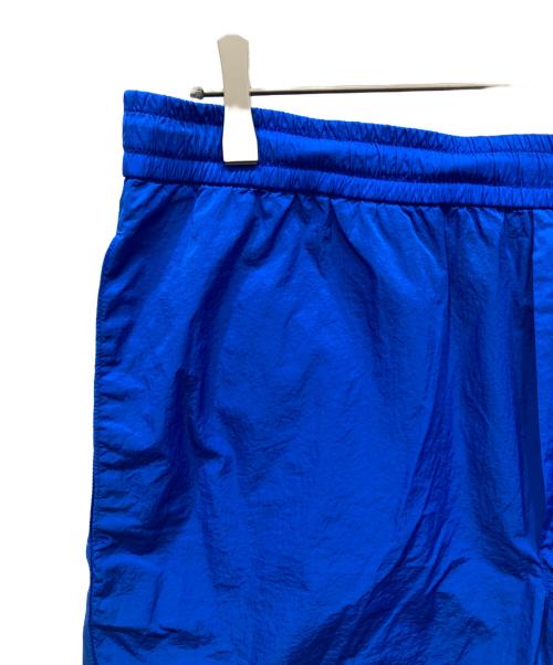 MONCLER（モンクレール）MONCLER (モンクレール) ラインスイムショーツハーフパンツ ブルー サイズ:50の古着・服飾アイテム