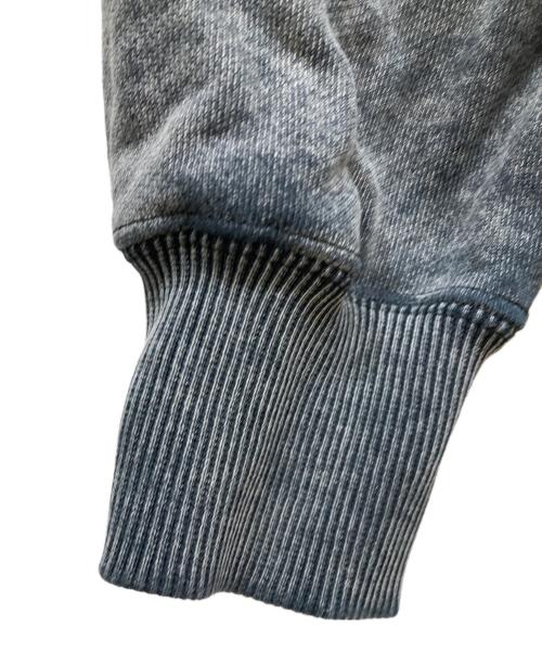 X-LARGE（エクストララージ）X-LARGE (エクストララージ) OVERDYED CREST CREWNECK ブラック サイズ:SIZE Sの古着・服飾アイテム