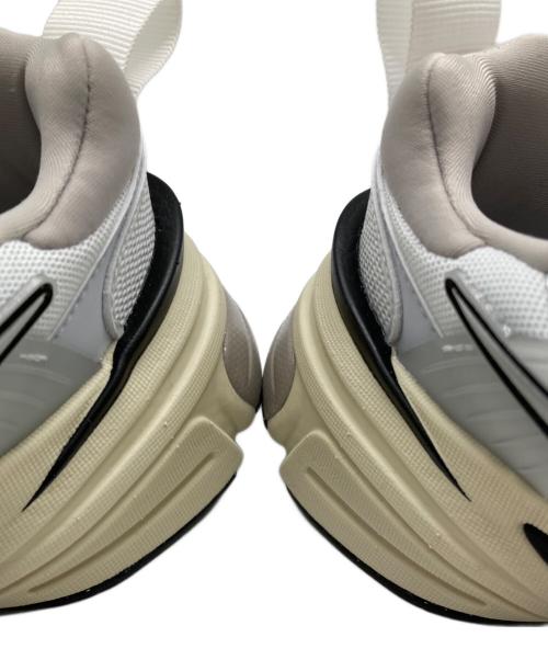 NIKE（ナイキ）NIKE (ナイキ) WMNS V2K Run グレー サイズ:24 未使用品の古着・服飾アイテム