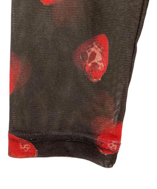 Hysteric Glamour（ヒステリックグラマー）Hysteric Glamour (ヒステリックグラマー) SKULL BERRY柄 Tシャツ ブラック×レッド サイズ:SIZE Freeの古着・服飾アイテム