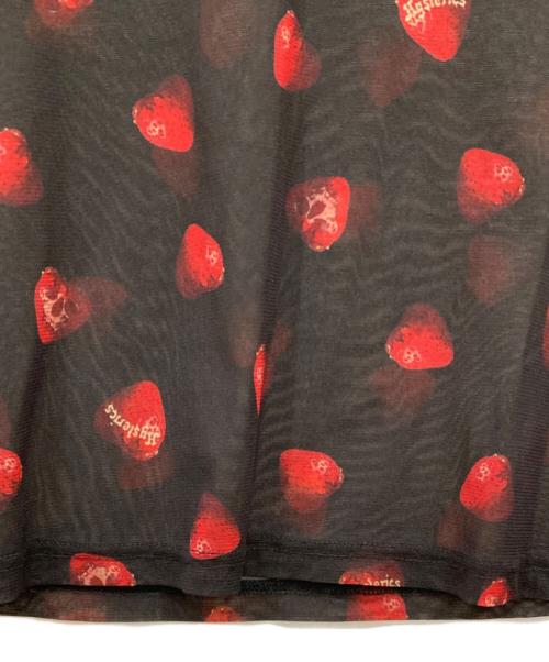 Hysteric Glamour（ヒステリックグラマー）Hysteric Glamour (ヒステリックグラマー) SKULL BERRY柄 Tシャツ ブラック×レッド サイズ:SIZE Freeの古着・服飾アイテム
