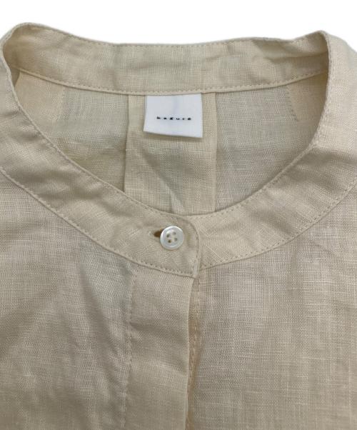 KAGURE（カグレ）kagure (カグレ) リネンスクエアケープシャツ ベージュ サイズ:freeの古着・服飾アイテム
