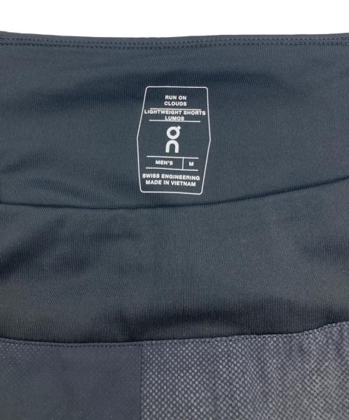 on（オン）On (オン) Lightweight Shorts Lumos ブラック サイズ:Mの古着・服飾アイテム
