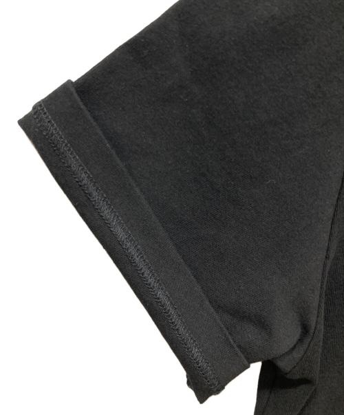 sacai（サカイ）sacai (サカイ) KAWS (カウズ) Embroidery Tee ブラック サイズ:1の古着・服飾アイテム