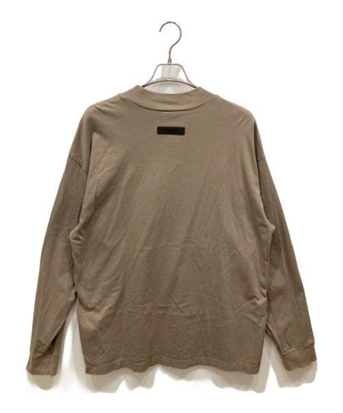 FOG ESSENTIALS（フィアオブゴッド エッセンシャル）FOG ESSENTIALS (フィアオブゴッド エッセンシャル) ロゴカットソー ベージュ サイズ:Mの古着・服飾アイテム