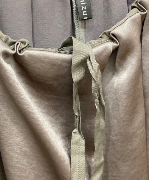 mizuiro-ind（ミズイロインド）mizuiro-ind (ミズイロインド) サテン フロントタック ロング スカート グレー サイズ:-の古着・服飾アイテム