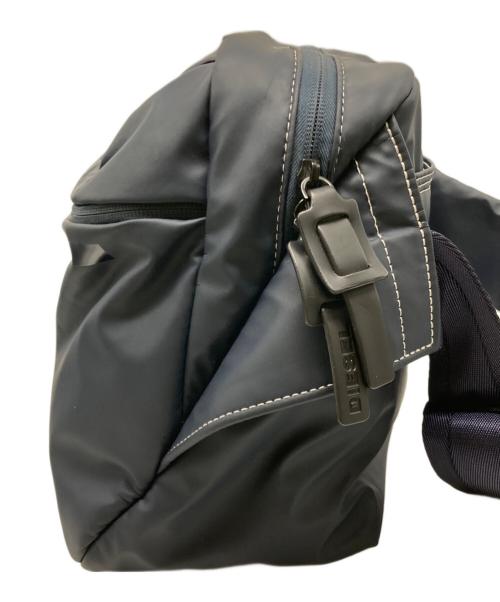 DIESEL（ディーゼル）DIESEL (ディーゼル) ボディーバッグ ネイビーの古着・服飾アイテム