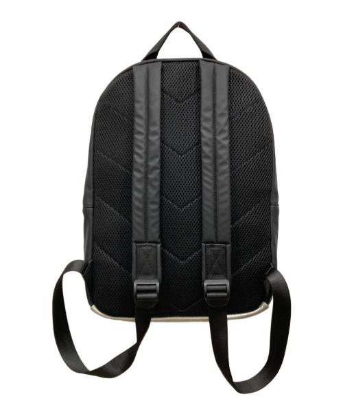DIESEL（ディーゼル）DIESEL (ディーゼル) リュック ブラック×シルバーの古着・服飾アイテム