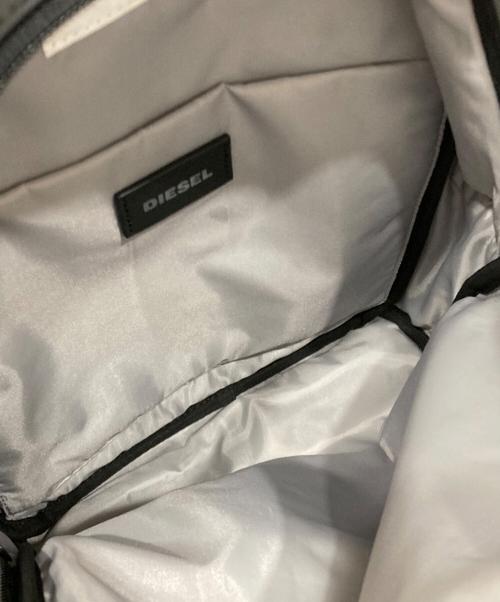 DIESEL（ディーゼル）DIESEL (ディーゼル) リュック ブラック×シルバーの古着・服飾アイテム
