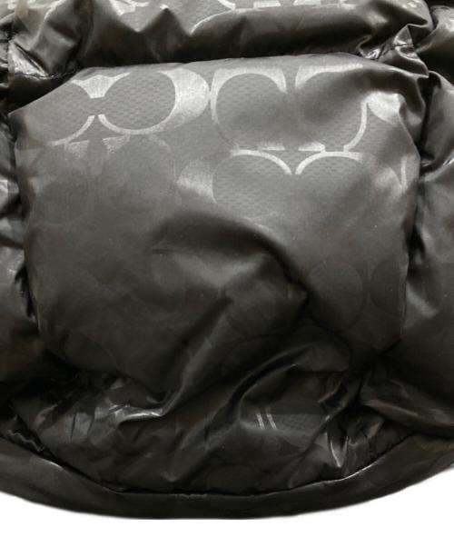 COACH（コーチ）COACH (コーチ) シグネチャーダウンジャケット ブラック サイズ:Lの古着・服飾アイテム