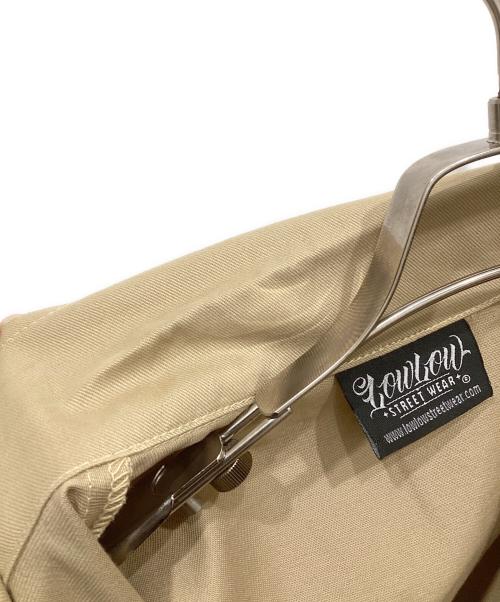 LOWLOW STREETWEAR（LOWLOW STREETWEAR）LOWLOW STREETWEAR (LOWLOW STREETWEAR) ジップシャツ ベージュ サイズ:Lの古着・服飾アイテム
