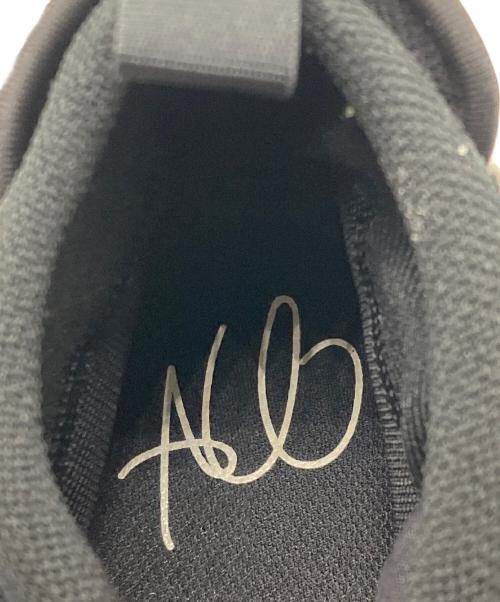 adidas（アディダス）adidas (アディダス) ハーデン ボリューム 8 ベージュ サイズ:26の古着・服飾アイテム