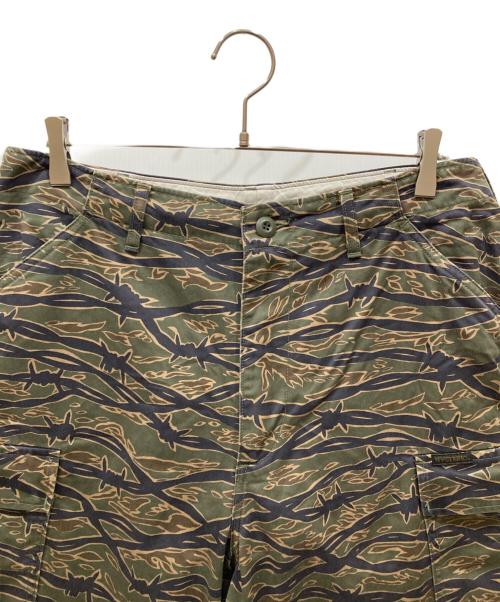 Hysteric Glamour（ヒステリックグラマー）Hysteric Glamour (ヒステリックグラマー) BARBED WIRE CAMO柄 6ポケット カーゴパンツ グリーン サイズ:SIZE Lの古着・服飾アイテム