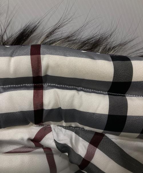 BURBERRY BLACK LABEL（バーバリーブラックレーベル）BURBERRY BLACK LABEL (バーバリーブラックレーベル) フォックスファー付ダウンジャケット パープル サイズ:Ⅿの古着・服飾アイテム