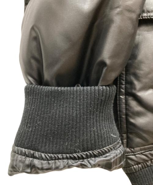 BURBERRY BLACK LABEL（バーバリーブラックレーベル）BURBERRY BLACK LABEL (バーバリーブラックレーベル) リバーシブルホワイトグースダウンジャケット ブラック サイズ:SIZE Mの古着・服飾アイテム