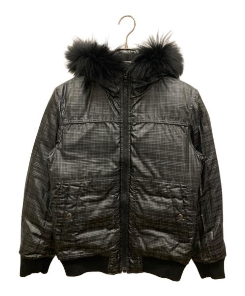 BURBERRY BLACK LABEL（バーバリーブラックレーベル）BURBERRY BLACK LABEL (バーバリーブラックレーベル) リバーシブルホワイトグースダウンジャケット ブラック サイズ:SIZE Mの古着・服飾アイテム