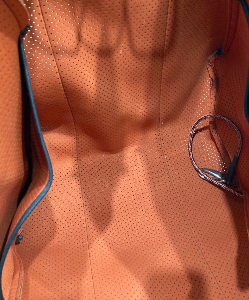 STATE OF ESCAPE（ステイトオブエスケープ）STATE OF ESCAPE (ステイトオブエスケープ) ESCAPE CARRYALLトートバッグ オレンジ×ブラックの古着・服飾アイテム