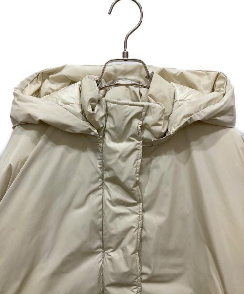 Curensology（カレンソロジー）Curensology (カレンソロジー) RC (エッレチー) サイドジップダウンコート ベージュ サイズ:SIZE 36の古着・服飾アイテム