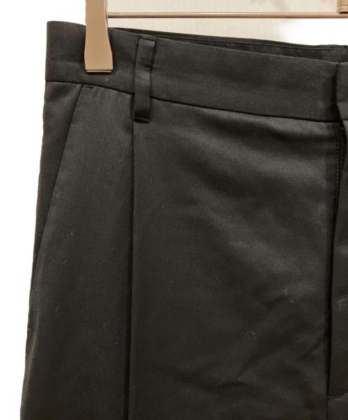 FIT MIHARA YASUHIRO（フィット ミハラヤスヒロ）fit MIHARA YASUHIRO (フィット ミハラヤスヒロ) 【FIT】ワイドタックトラウザーズ/Wide Tack Trousers ブラック サイズ:44の古着・服飾アイテム