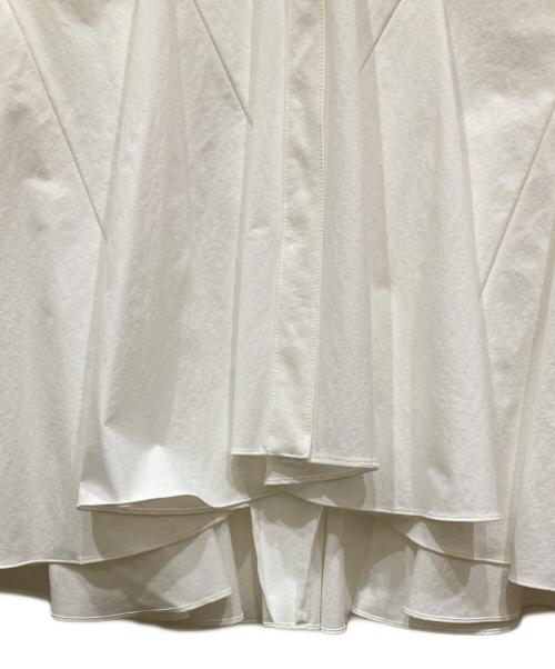 LE PHIL（ル フィル）LE PHIL (ル フィル) ナイロンストレッチブロードブラウス ホワイト サイズ:freeの古着・服飾アイテム