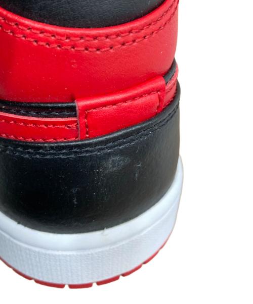 NIKE（ナイキ）NIKE (ナイキ) ミッドカットスニーカー　Air Jordan 1 Mid レッド×ブラック mid Bred サイズ:SIZE 27.5cmの古着・服飾アイテム
