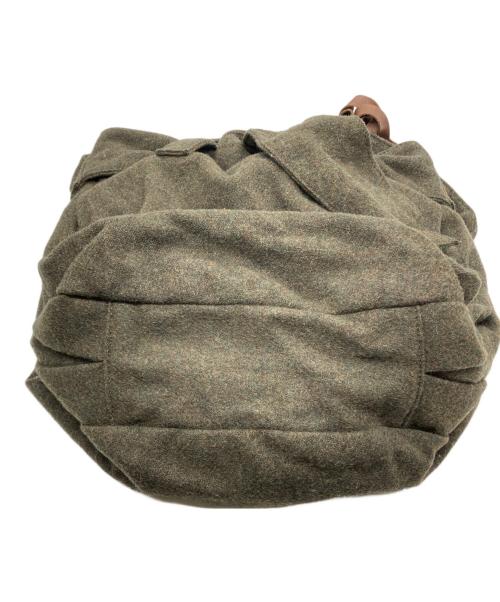 Vivienne Westwood（ヴィヴィアンウエストウッド）Vivienne Westwood (ヴィヴィアンウエストウッド) ウールショルダーバッグ カーキの古着・服飾アイテム