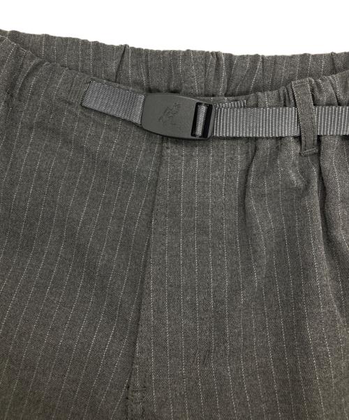 GRAMICCI（グラミチ）GRAMICCI (グラミチ) RHC Ron Herman (アールエイチシー ロンハーマン) 別注ストライプイージーパンツ グレー サイズ:SIZE Sの古着・服飾アイテム