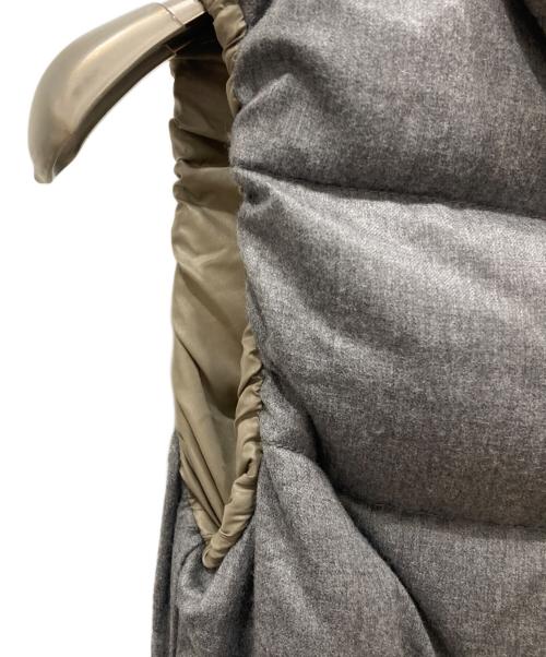DUVETICA（デュベティカ）DUVETICA (デュベティカ) ダウンベスト グレー サイズ:SIZE 40の古着・服飾アイテム