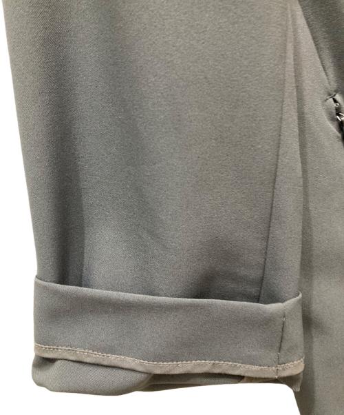 DESCENTE ALLTERRAIN（デザイント オルテライン）DESCENTE ALLTERRAIN (デザイント オルテライン) テックテーラードジャケット　	TECH TAILORED JACKET グレー サイズ:SIZE Lの古着・服飾アイテム