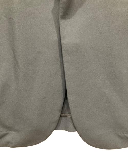 DESCENTE ALLTERRAIN（デザイント オルテライン）DESCENTE ALLTERRAIN (デザイント オルテライン) テックテーラードジャケット　	TECH TAILORED JACKET グレー サイズ:SIZE Lの古着・服飾アイテム