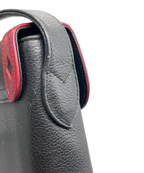 Yves Saint Laurent（イヴサンローラン）Yves Saint Laurent (イヴサンローラン) ダイヤカットショルダーバッグ ブラックの古着・服飾アイテム